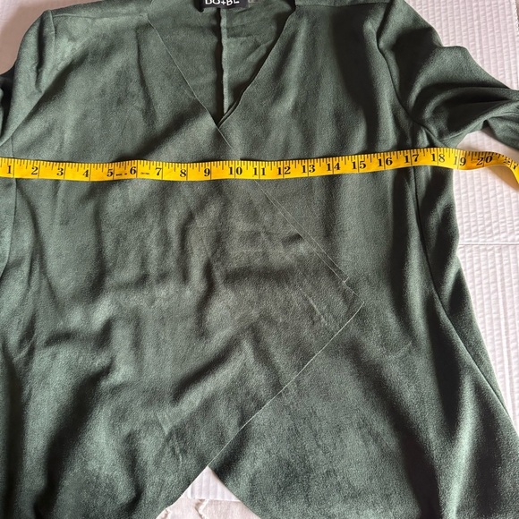 DO+BE green faux suede draped cardigan size small - Picture 7 of 8